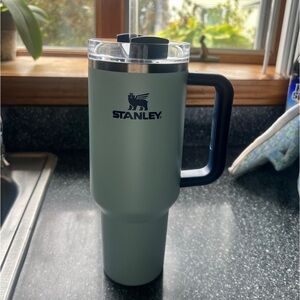 Two toned blue Stanley